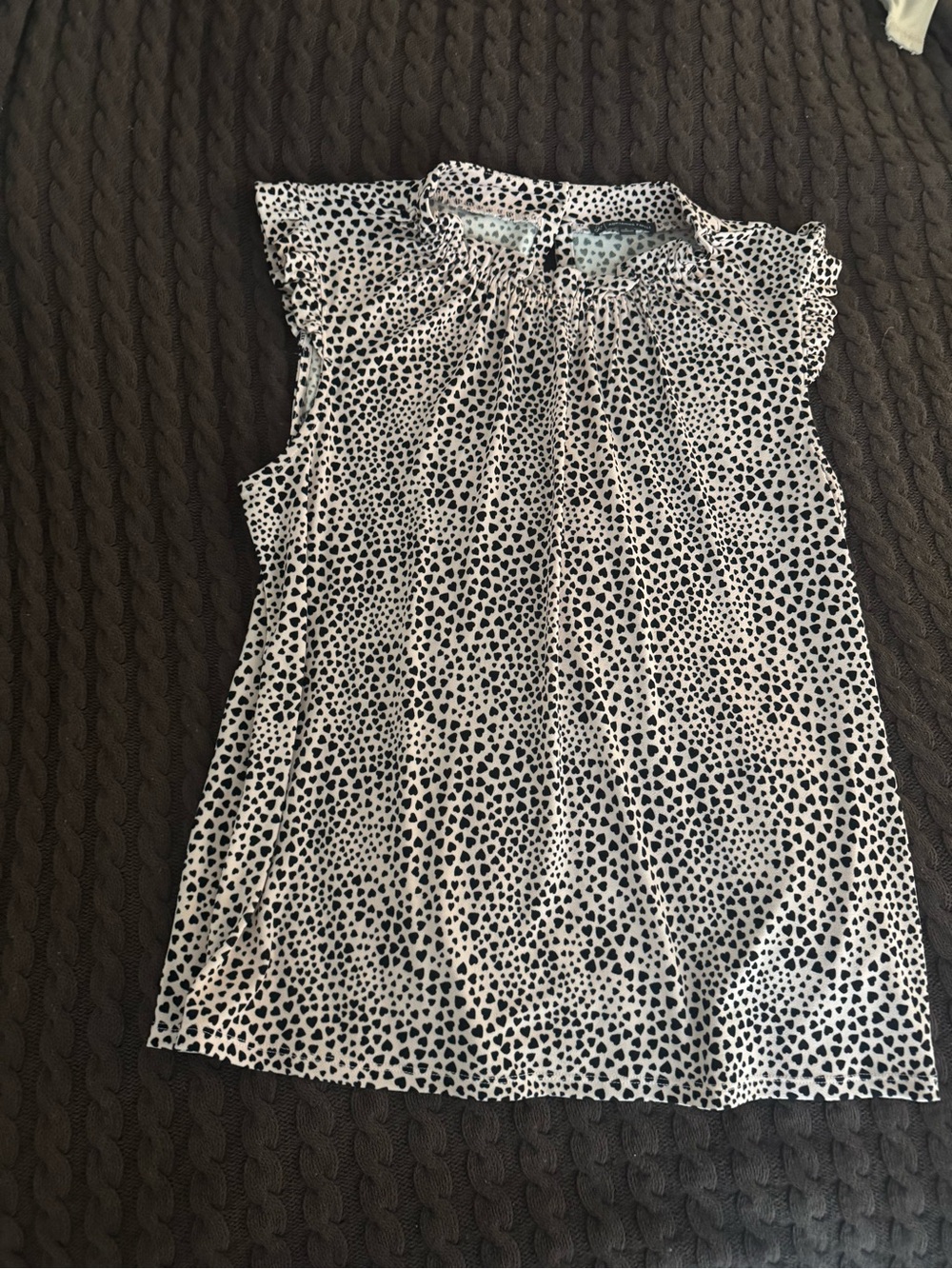 Sleeveless Black and Light Pink Heart Ruffle Neck Top